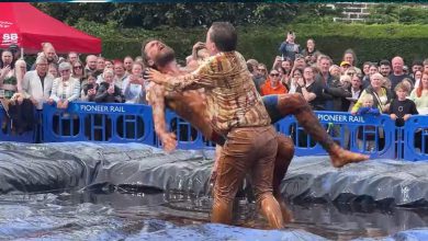 Hundreds gather together to witness the world gravy wrestling championships at UK pub! Best of the World Gravy Wrestling Championships 2024